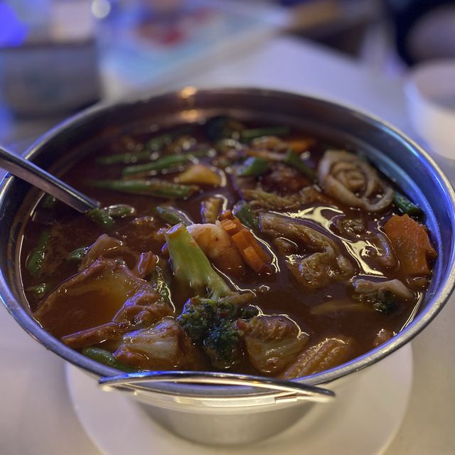 Heal Bangsaen ร้านเด็ดริมทะเล✨