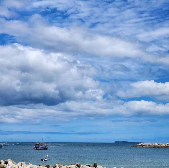 หาดสะพลี ชุมมพร