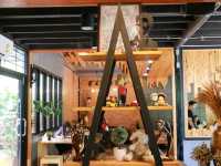 มาทานกาแฟที่ Casa and cafe De Nadi