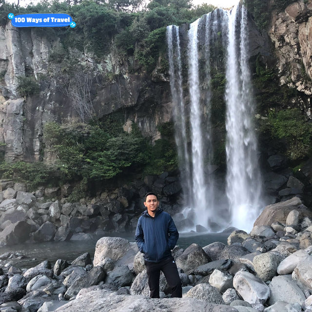 Explore Jeju - Jeongbang Waterfall 🇰🇷