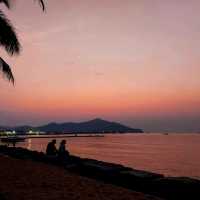 ตะวันลับฟ้า ณ บางเสร่ ชลบุรี