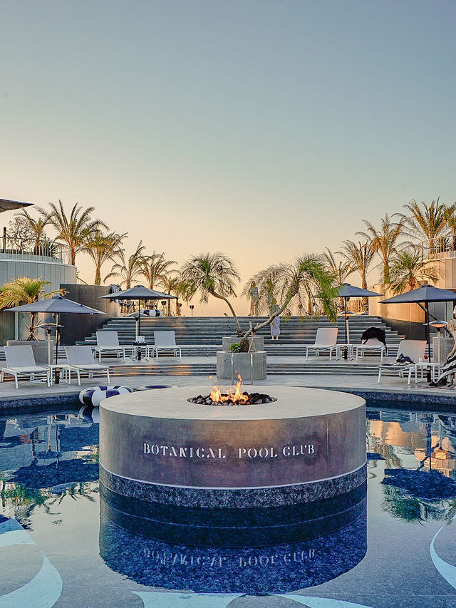 📍BOTANICAL POOL CLUB