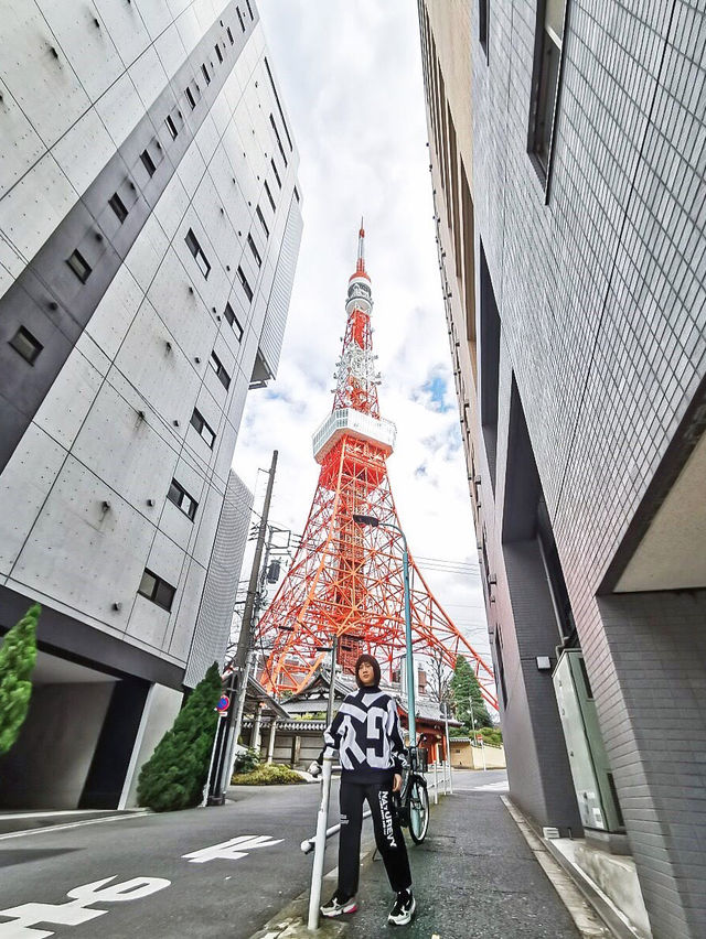 พาถ่ายรูป Tokyo Tower ที่ญี่ปุ่น 🗼