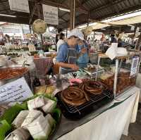 A Cozy & Fun Chiang Mai Daytime Market!