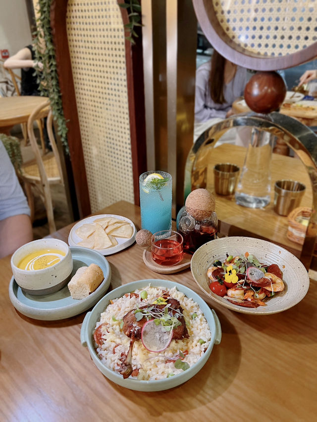 工業區中少女心🌸CAFE