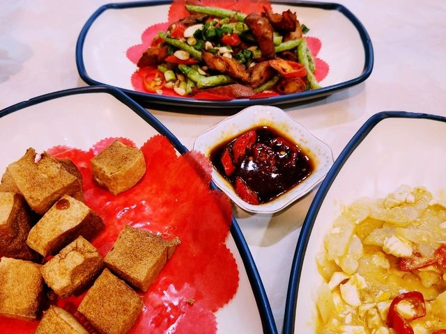 平價美味的在地熱炒：土城「江八點」