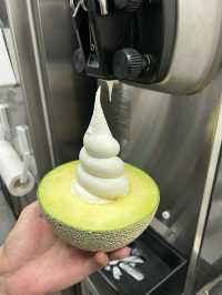 【福岡アイス】期間限定メロンとぶどうのアイス🍦 