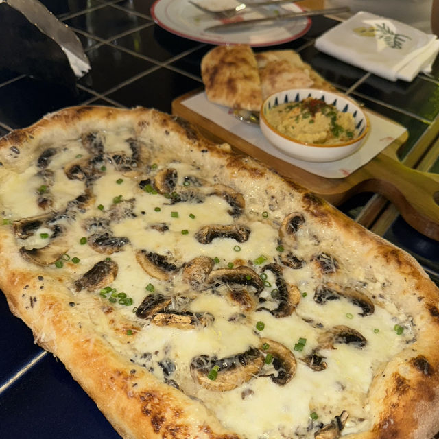 ถ้านี่ไม่ใช่ร้านที่พิซซ่าเด็ดที่สุด! 🍕