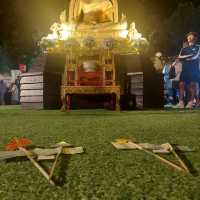 เขาคิชฌกูฏ จันทบุรี เพื่อ นมัสการรอยพระพุทธบาท