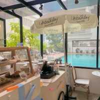 unbirthday cafe