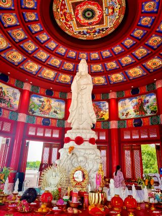 วิหารพระโพธิสัตว์กวนอิมอี๋ทงเทียนไท้ กบินทร์บุรี📍