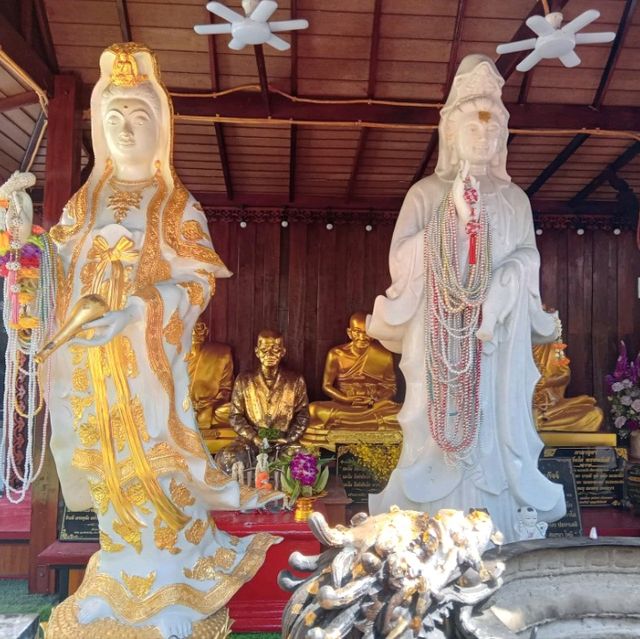 ชมอุโบสถ 3ชั้นที่วัดสัมพันธวงศ์🌟