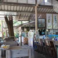ร้านริมระเบียง เตี๋ยวเรือหมู