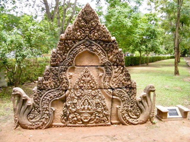 ปราสาทเมืองต่ำ บุรีรัมย์
