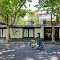 慢走上海武康路渡過悠閑下午感受夏日梧桐氣氛