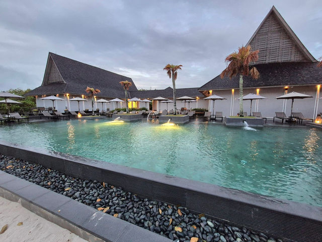 Seaside Serenity and Luxury: Anantara Desaru Coast Resort