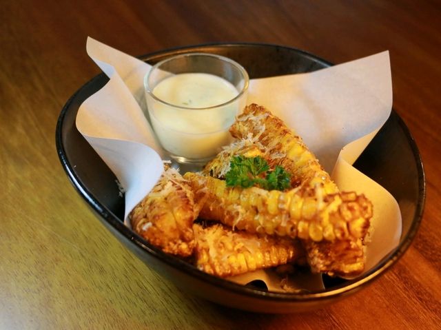 LIN’S Teahouse & Eatery ระยอง