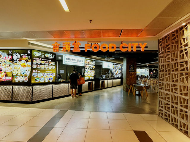 Food City at Avenue K: A Feast for the Senses