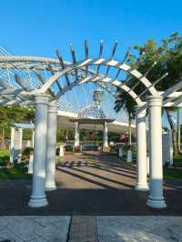 Relaxing Morning at Anjung Floria