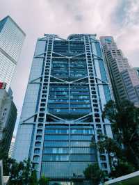 Hong Kong Central: A Skyscraper Wonderland 🏙✨