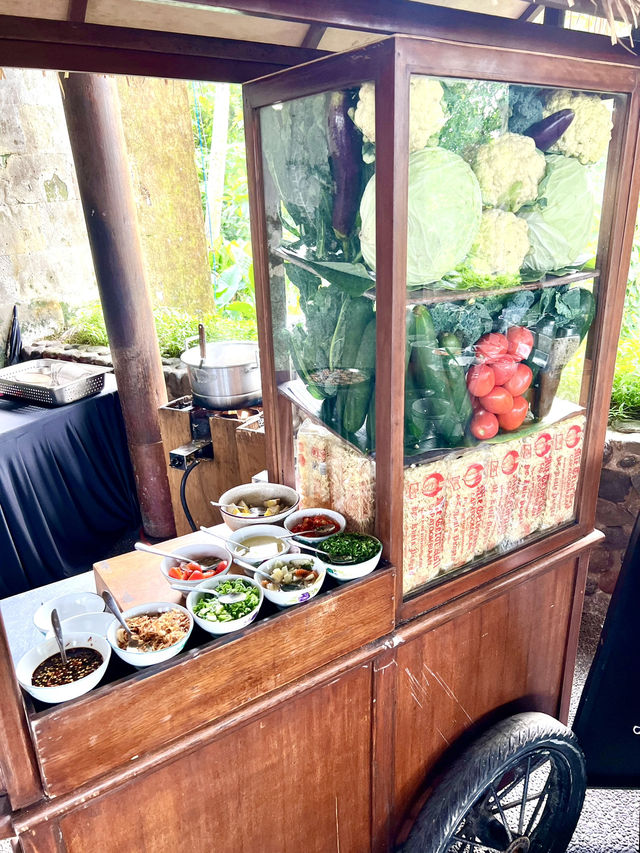 Breakfast buffet ที่โรงแรม Alila Ubud บาหลี