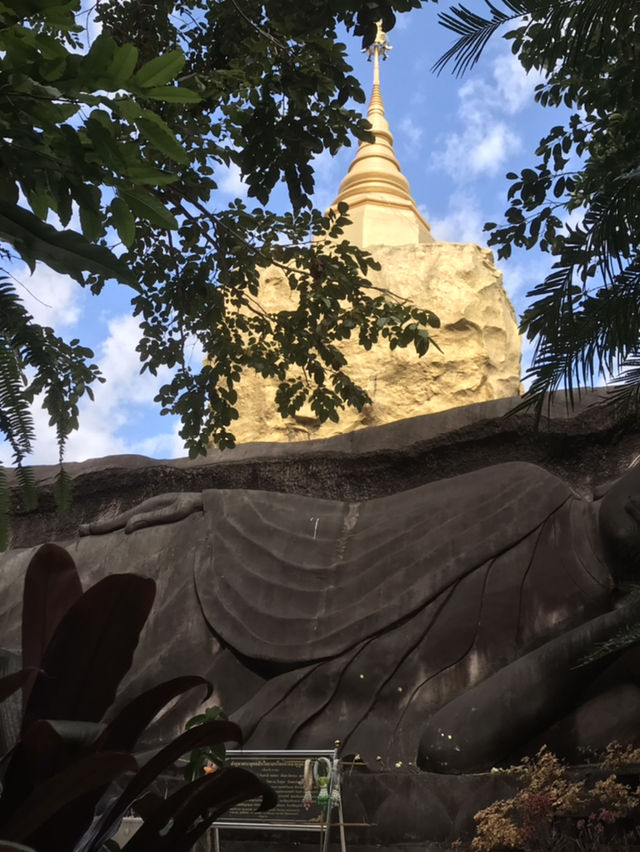 เที่ยววัดถ้ำผาเด่น