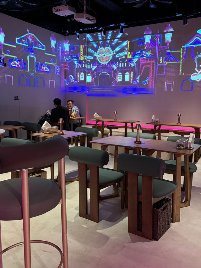 《鵝頸橋底新開酒吧西餐廳》