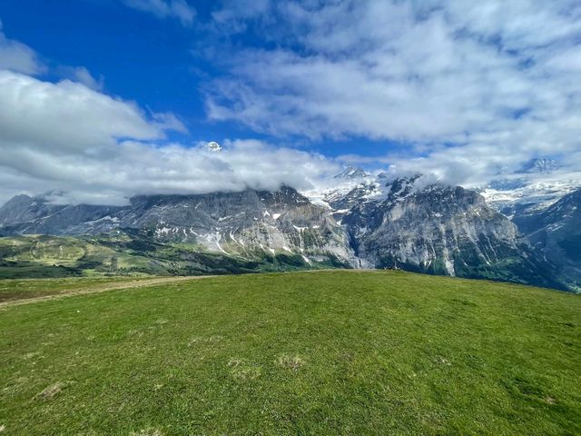 [🇨🇭スイス] フィルスト — 美しいアルプスの絶景と冒険が待つ山の楽園