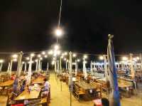 ร้านอาหารติดทะเลระยอง บนหาดแม่รำพึง