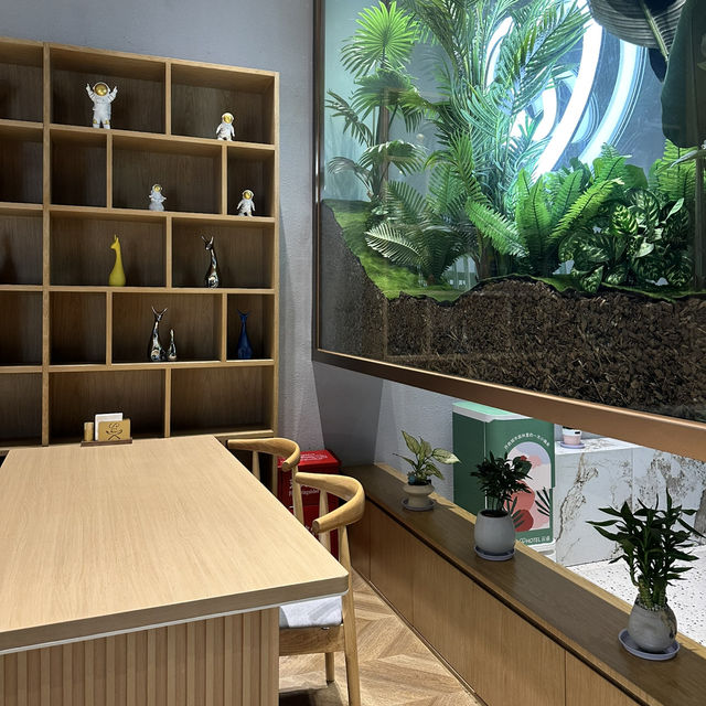 Cozy and modern hotel near airport