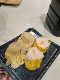 和牛火鍋加上點心美食