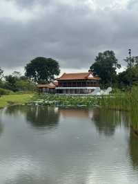 Explore and have a leisurely walk at Jurong Lake Gardens