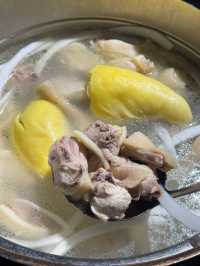 ｛深圳華強北·人均70好吃不貴椰子雞火鍋｝
