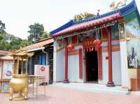 Kun Yam (Goddess of Mercy) Temple, Sandakan: Where Incense Meets Ocean Breezes