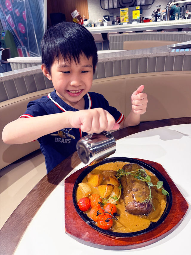 啟德體育館特色西餐廳