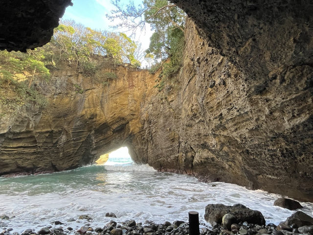 【静岡】上から見るとハート型の絶景「龍宮窟」