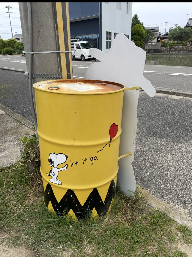 淡路島スヌーピーの壁