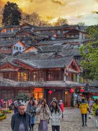 Timeless Stone Paths: A Spring Stroll Through Lijiang Old Town