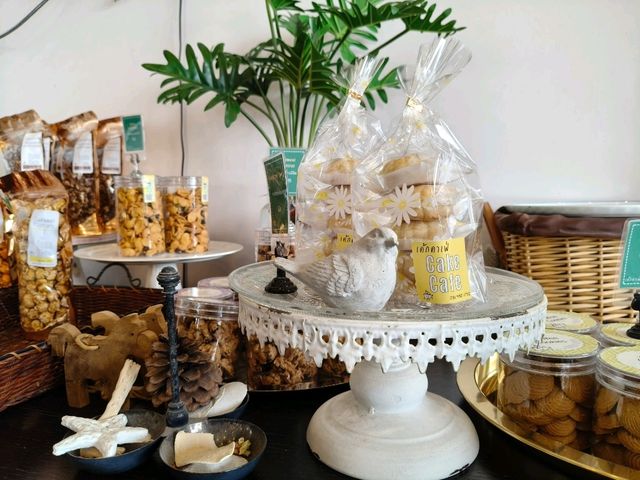 Cake Café ชื่อนี้มีแต่ของอร่อย