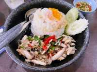 บ้านก๋วยเตี๋ยวซีฟู้ด By ป้าทิ้ง มิชลินไกด์
