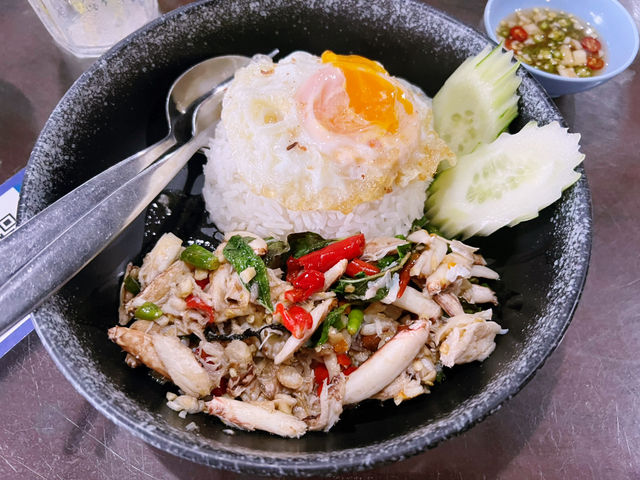 บ้านก๋วยเตี๋ยวซีฟู้ด By ป้าทิ้ง มิชลินไกด์