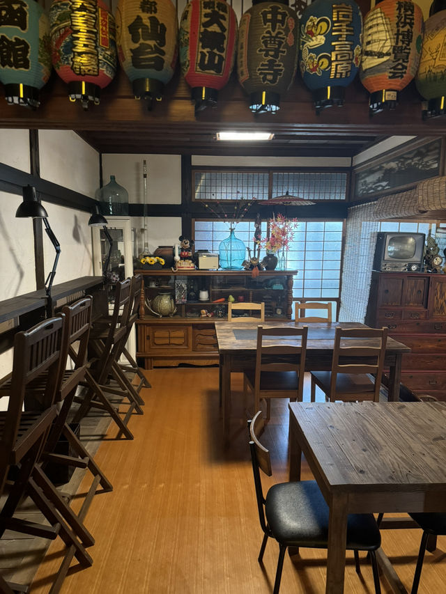 【福岡カフェ】築100年の古民家をリノベーションした昭和レトロなカフェ☕️