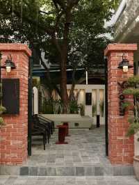 9Room Cafe