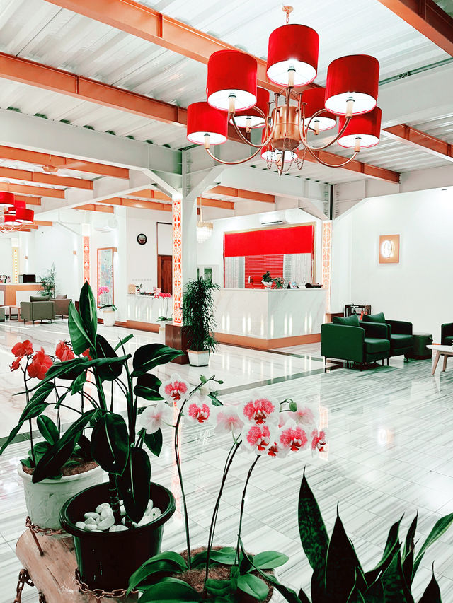 Atsari Hotel Parapat: Your Perfect Summer Staycation by Lake Toba