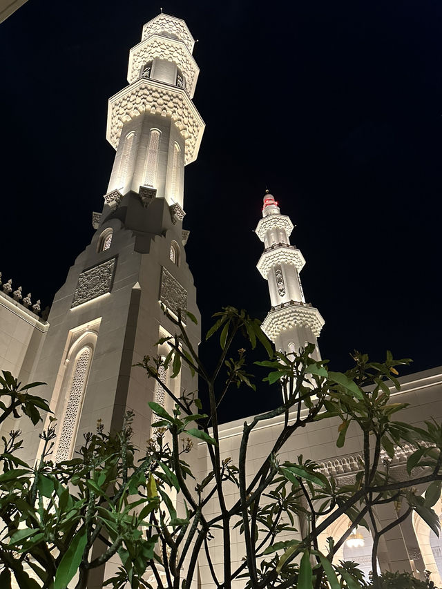 A Glimpse of Heaven on Earth – Masjid Sri Sendayan 🕌  
