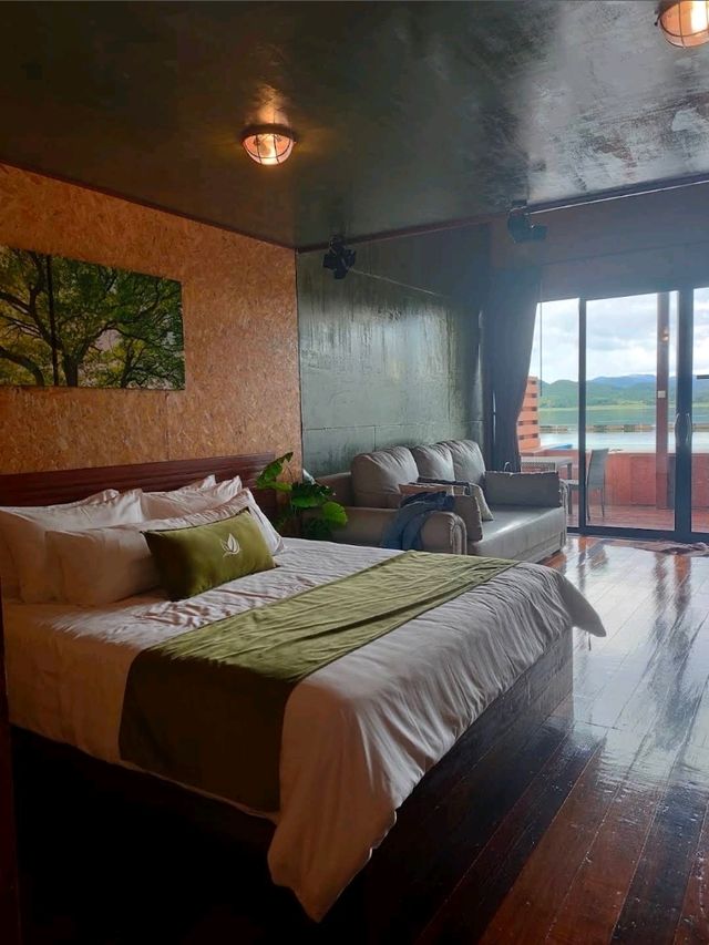ที่พัก แพ Leaf Lake Kan Resort