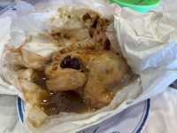 Wrapped in Flavor: Teck Sing’s Herbal Chicken Hits the Spot