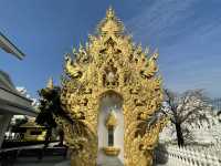 วัดร่องขุ่น สถาปัตยกรรมอันงดงามดั่งบนสวรรค์