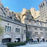 Mystical Peaks and Soulful Views: A Day at Montserrat 🇪🇸