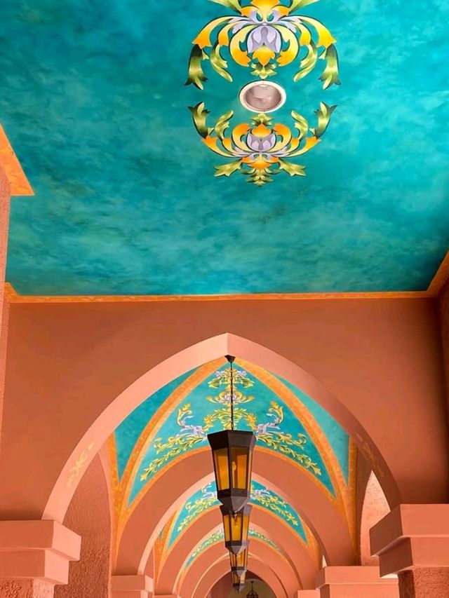 🇲🇾💖 Melaka Diaries: Stay Like Royalty at Casa del Rio! 🏰🌅